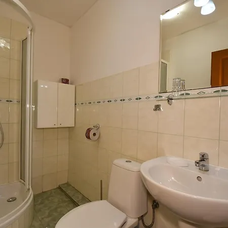 Penzión pre hostí Victoria 2*